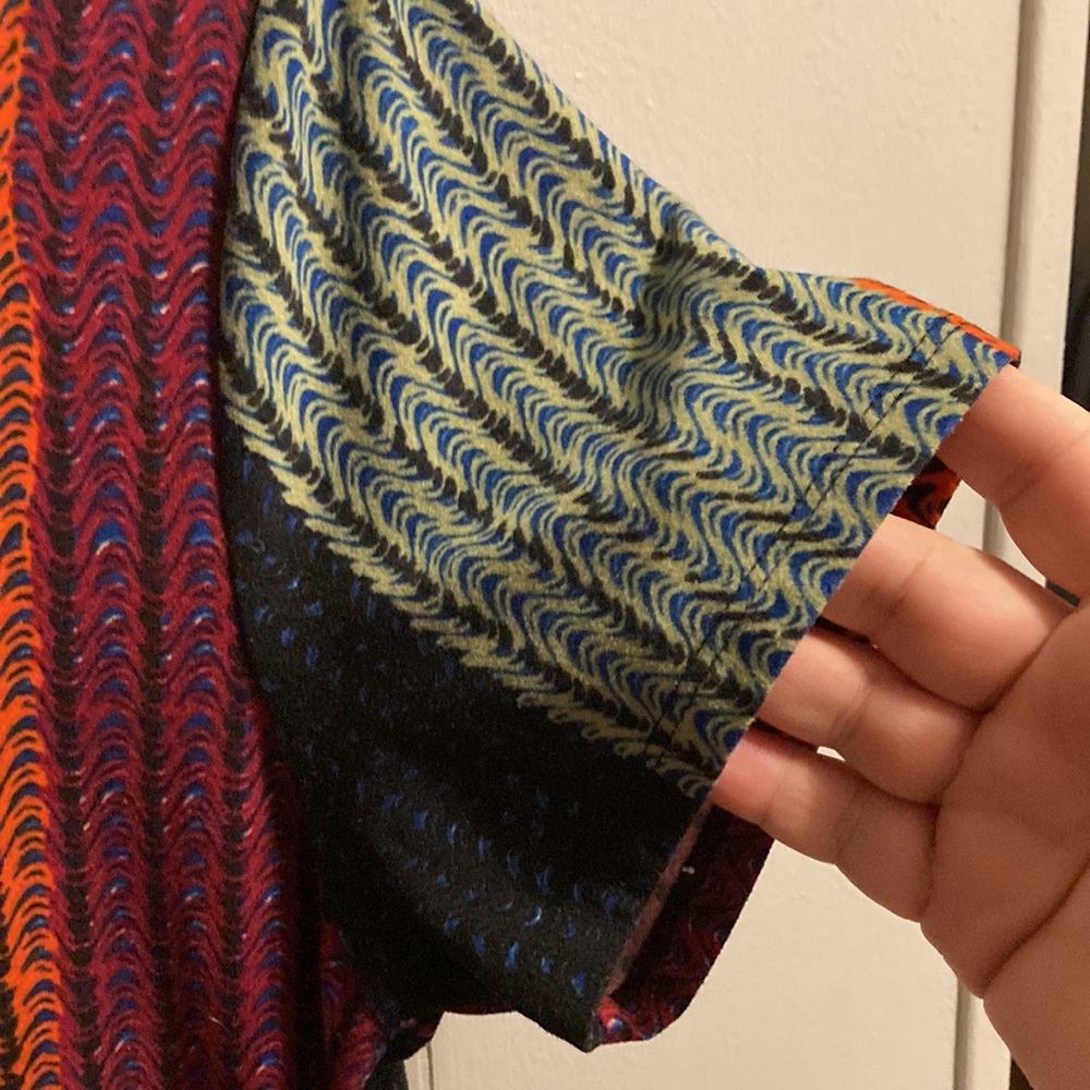 Lularoo - Picture 3 of 3